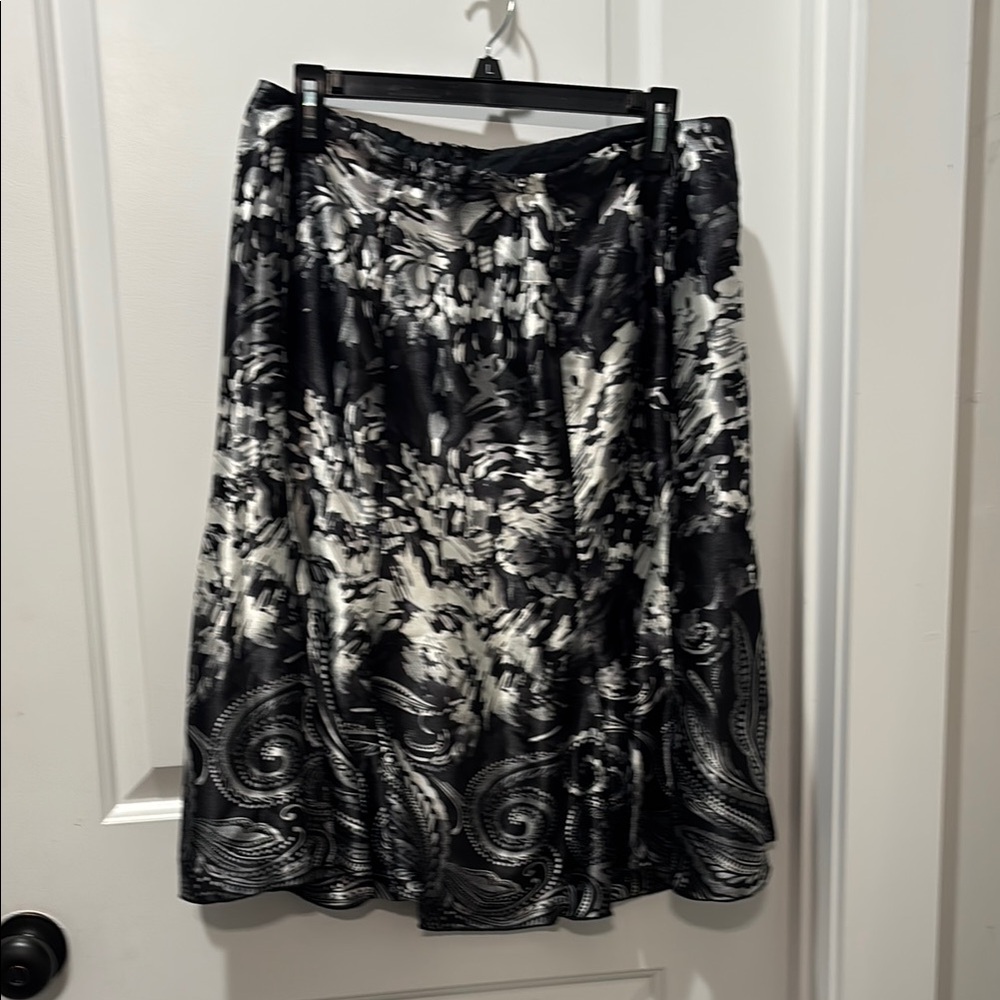 Chico's Black and Gray A-Line Ruffled Midi Skirt